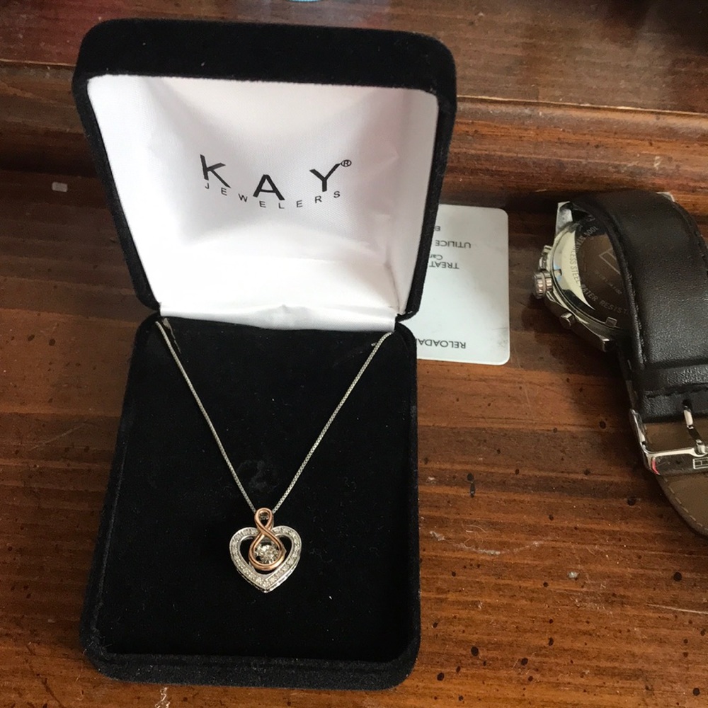 Kay’s diamond heart necklace